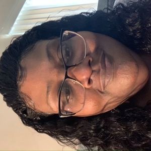 Meet your Posher, Louria